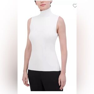 BCBG ribbed mockneck